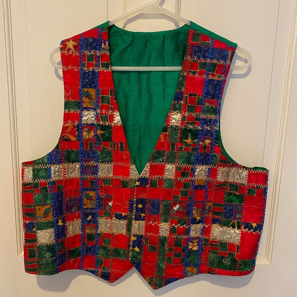 Patchwork Christmas Vest LARGE Holiday / Green/Red / Gold